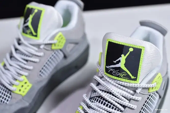 Reps TB Jordan CT5342-007 4 Air SE Neon 0507